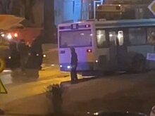 В Пензе в ДТП попали автобус, легковой автомобиль и пескотряс