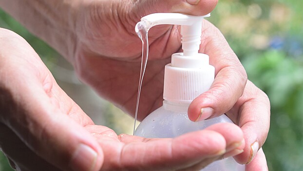 Эксперт Абдуллаева: антисептики помогают бактериям вырабатывать устойчивость