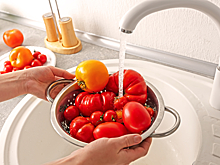 Россиянам напомнили, почему необходимо мыть продукты