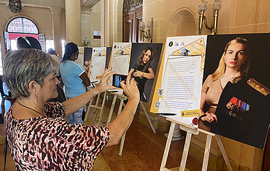 В Гаване открылись выставки о достижениях России и женах бойцов СВО