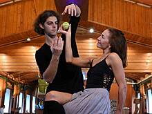 Актеры оживят известные картины с помощью танца