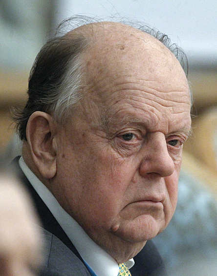 Первый президент Белоруссии Станислав Шушкевич принимает участие в Международной конференции "Президент Б.Н.Ельцин и новая Россия", 2011 год