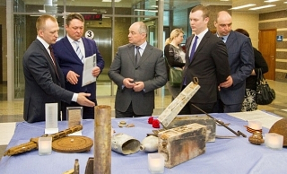 «Мгновения войны». В «Газпром добыча Надым» ко Дню Победы открыли выставку