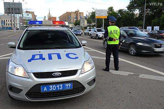 Мосгортранс: Нетрезвый водитель автомобиля каршеринга спровоцировал ДТП с автобусом на юге Москвы