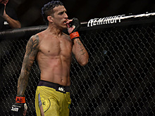 Боец UFC объяснил непобедимость Нурмагомедова