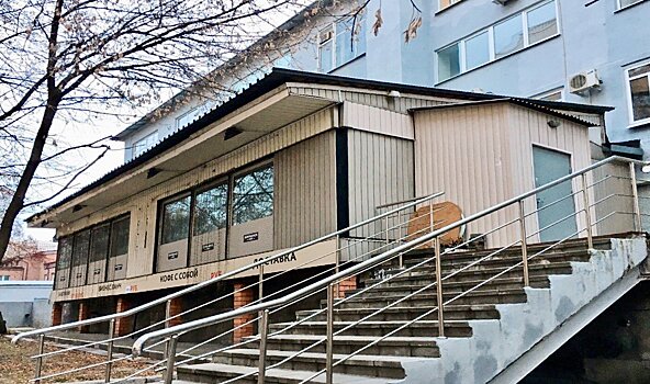 Незаконную пристройку к кафе в Преображенском районе демонтировали