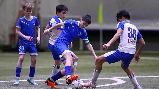 Команда юниоров СШОР «Динамо-Вологда» взяла бронзу на международном турнире в Санкт-Петербурге