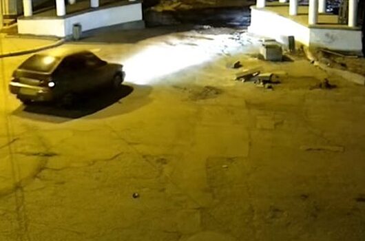 Полицейские нашли вандала, раскрошившего плитку в ливенском парке