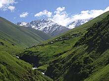 Мост над бездной: что привлекает туристов в окрестностях Тбилиси