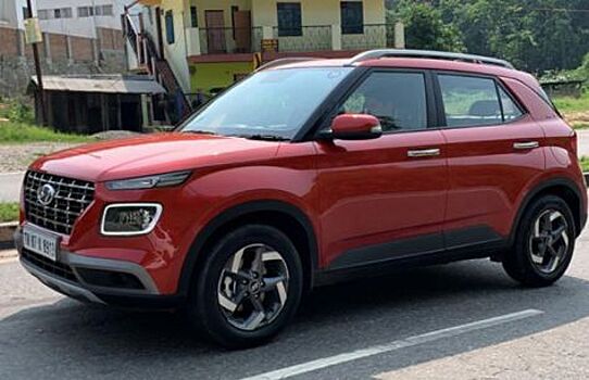 Покупателям Hyundai Venue придется ждать автомобили два месяца