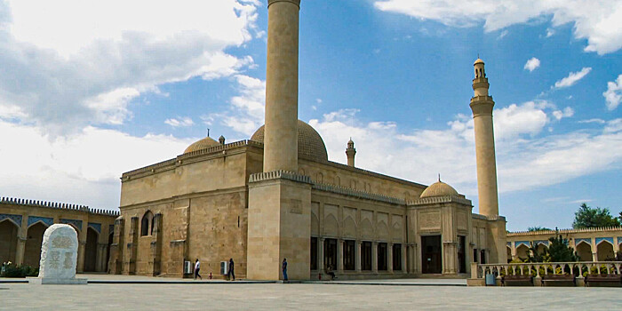 Древняя мечеть, обсерватория и сафари-парк: азербайджанский город Шемахы объявлен «столицей туризма Тюркского мира»