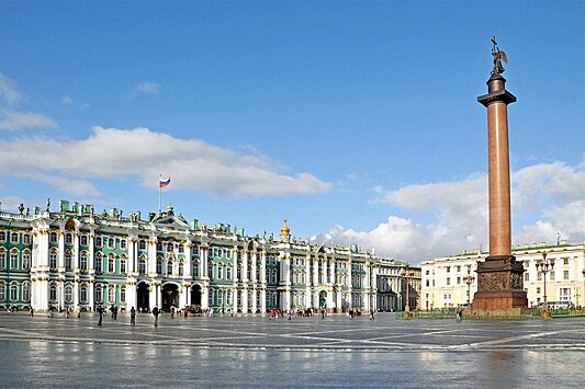 Власти Санкт-Петербурга ожидают, что город в 2017 году примет более 7 млн туристов