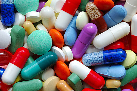 Фармаколог Андреев предупредил о более тяжелом течении коронавиурса после приема антибиотиков