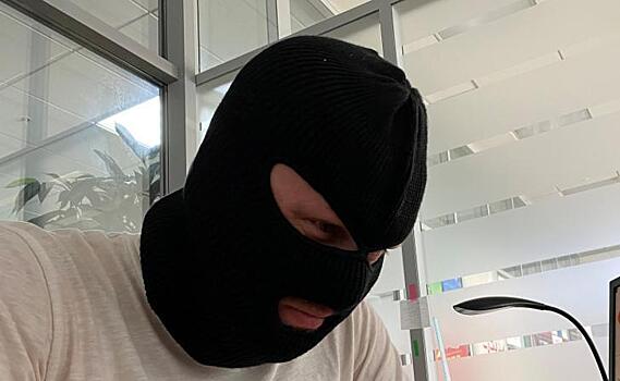 В Орле мошенники требуют от жертвы скупать золото