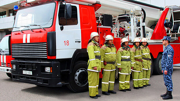В Ташкенте представили отечественную пожарную технику