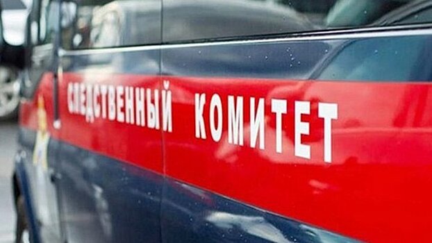 Очевидцы: в Воронежской области мужчина разбился после падения с крыши пятиэтажки