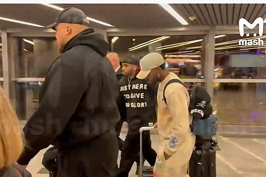 Американский певец потерял багаж в московском аэропорту