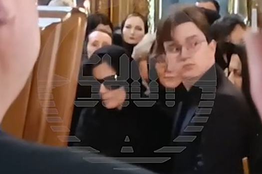 Опубликованы кадры прощания певицы Дианы Гурцкая с мужем Петром Кучеренко