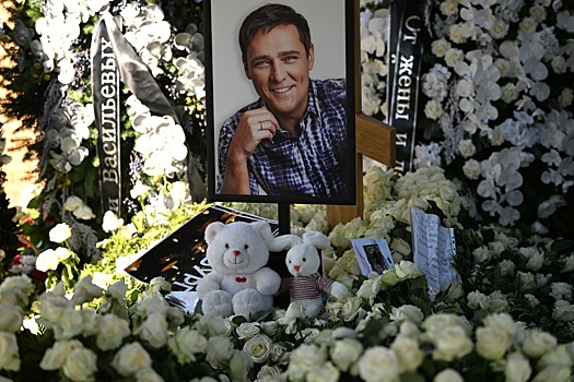 Директор Шатунова опроверг слухи о его болезни