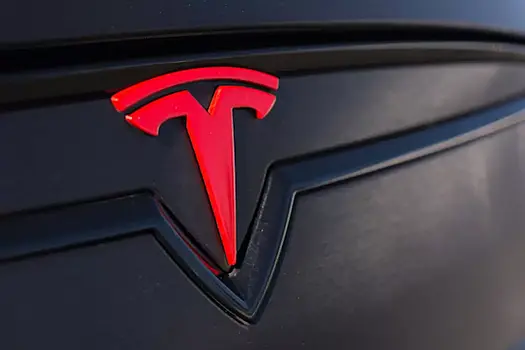 Илон Маск откроет закусочную-автокинотеатр