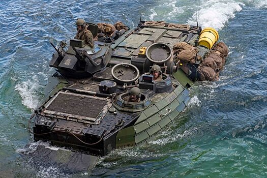 Девять морпехов США погибли в утонувшем БТР