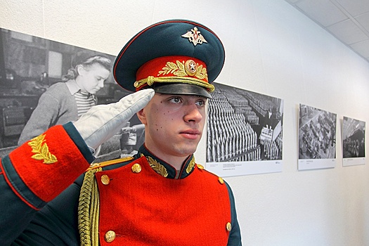 Не просто мужской день: большинство россиян 23 февраля отмечают именно День защитника Отечества