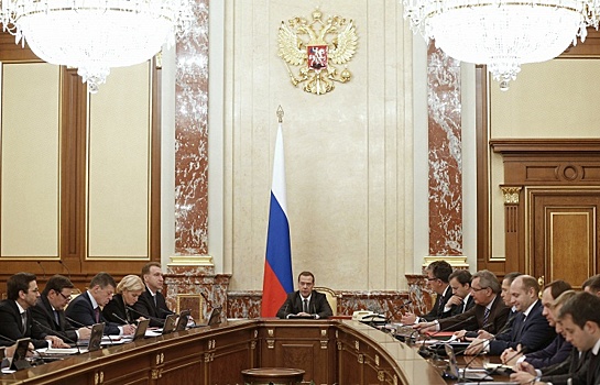 Половина россиян верит в антикризисный план правительства