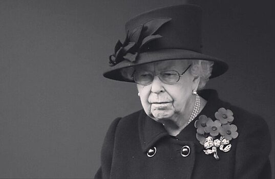 Старушка не сдерживала себя: как королева Елизавета II накричала на будущего наследника престола