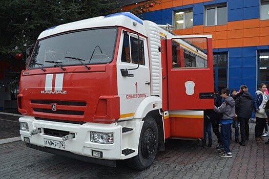 Севастопольские школьники побывали в гостях у пожарных