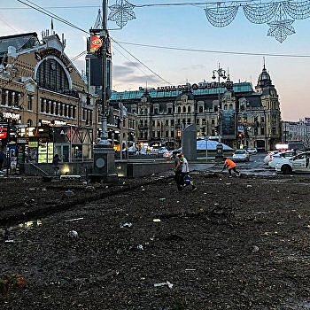 Крещатик покрыло 10-сантиметровым слоем ила