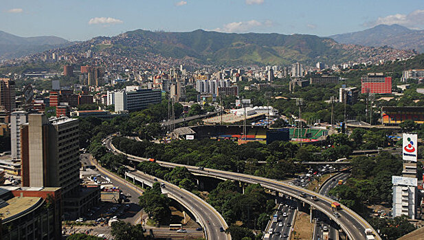 В Венесуэле из-за дефицита наличности множатся валюты