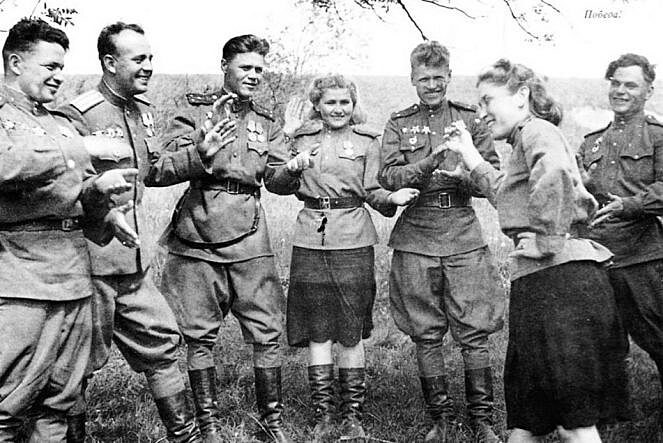 «Петиция против ППЖ»: как в 1947 году советские генеральские жёны восстали против «фронтовых подруг»