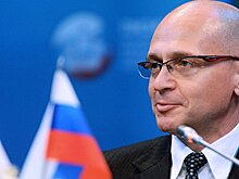 Кириенко обсудил "общественные настроения" с экспертами