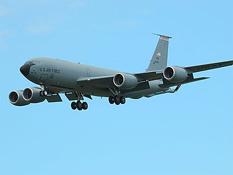 Самолет ВВС США провел разведку у северо-западных границ России
