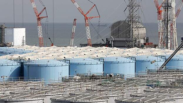 АЭС «Фукусима-1» остановила сброс воды из-за землетрясения