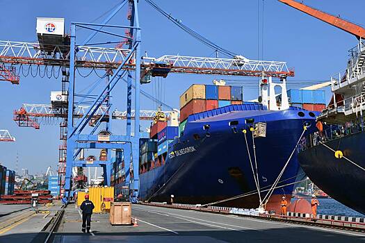 Потери России из-за торговой войны США оценили