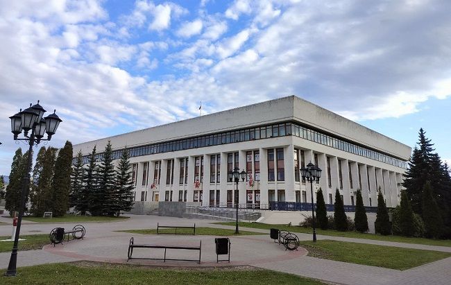 Шапша предложил наградить калужан, внесших вклад в развитие региона и гуманитарные проекты