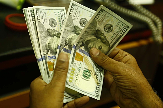 В США перешли к тактике «созидательного разрушения» доллара