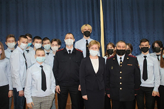 В Самарской области полицейские и общественники проводят антинаркотические мероприятия для школьников и студентов