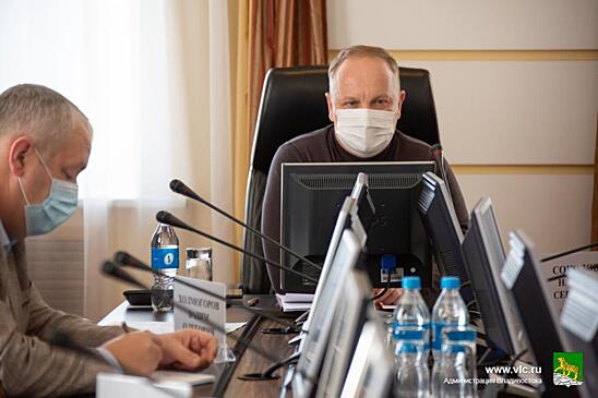 Гуменюк рекомендовал родителям не приводить детей в школу