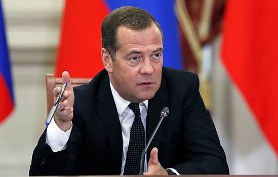 Медведев дал распоряжение по иностранным лекарствам для детей