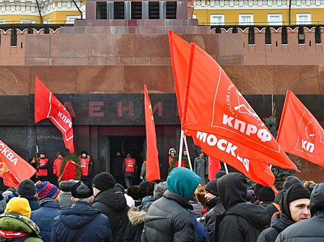 В КПРФ опровергли слухи о смене лидера партии