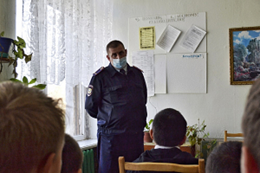 В Самарской области полицейские провели с подростками профилактические мероприятия