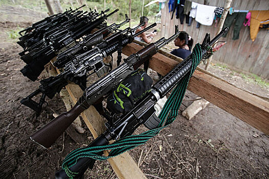 Колумбия: сдача оружия – еще не демобилизация, а демобилизация – еще не мир
