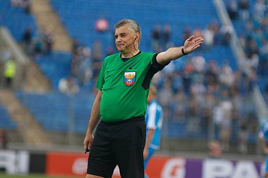 Российский судья оценил возможное появление в футболе синей карточки