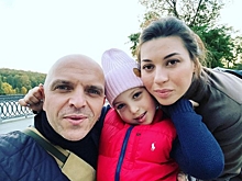 Семилетней дочери Александра Шоуа вырезали опухоль в голове