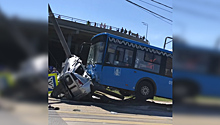 Мосгортранс: ДТП с автобусом на ул. Адмирала Корнилова произошло по вине водителя легкового автомобиля
