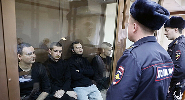 Суд оставил в силе арест украинским морякам