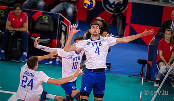 Российские волейболисты начали защиту титула на чемпионате Европы с победы над Турцией