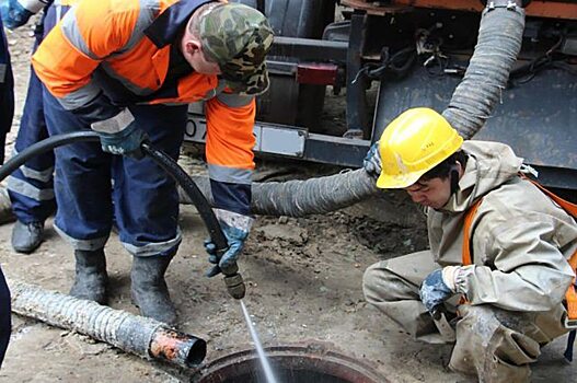 В Саратове канализация ЖК «Изумрудный» незаконно сливается в реку: началась судебная экспертиза